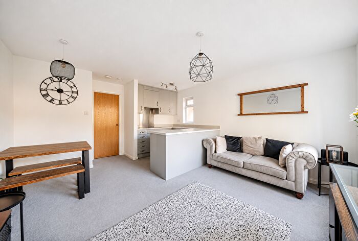 1 Bedroom Flat For Sale In Britannia Road, London, SW6