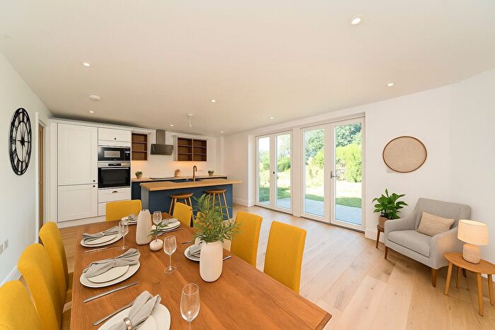 3 Bedroom Terraced House For Sale In Ardingly Road, Lindfield, Haywards Heath, RH16