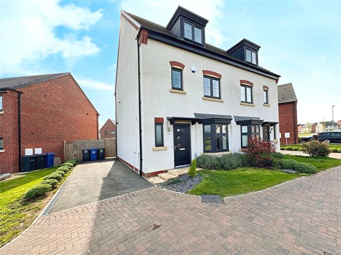 3 Bedroom Semi-Detached House For Sale In Swallow Gate, Saxilby, Lincoln, Lincolnshire, LN1