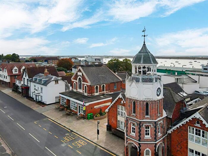 5 Bedroom Detached House For Sale In High Street, Burnham-On-Crouch, CM0