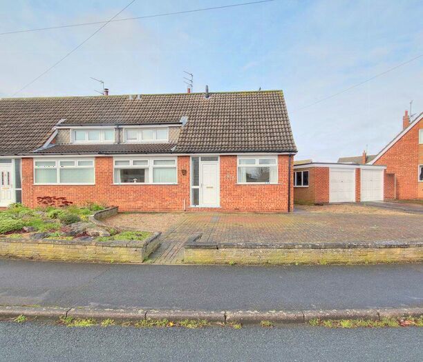 3 Bedroom House To Rent In Canada Drive, Cottingham, HU16