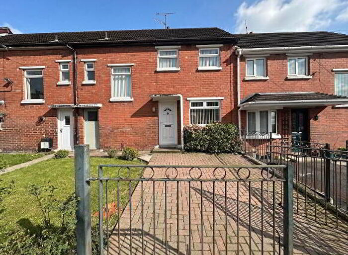 3 Bedroom Terrace House For Sale In Bingnian Drive, Belfast, BT11