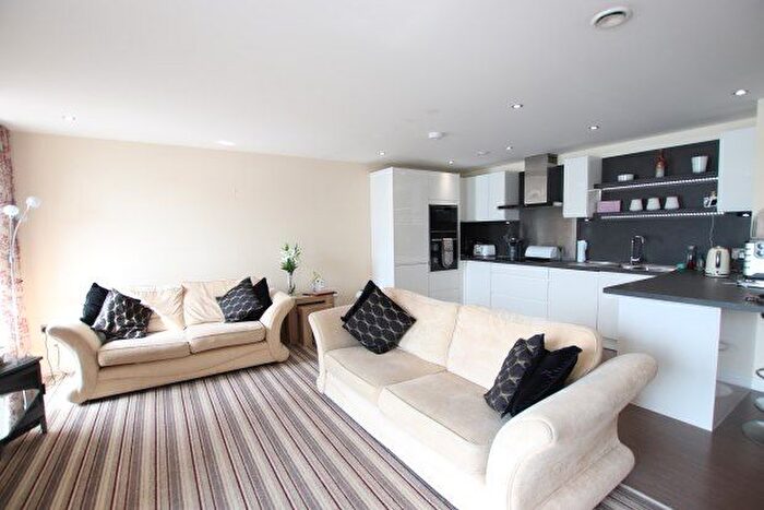 2 Bedroom Flat To Rent In Riverside Drive, Dundee, DD1