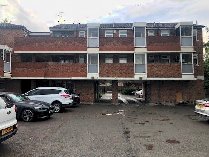 1 Bedroom Flat To Rent In Trent Road, Luton, LU3