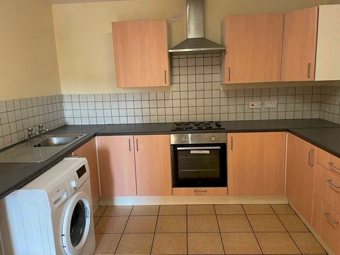 1 Bedroom Flat To Rent In Walter House Fishmongers Lane, Dover, CT16