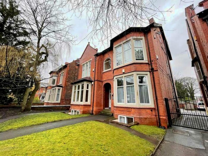 2 Bedroom Flat To Rent In Barlow Moor Road, Manchester, M20