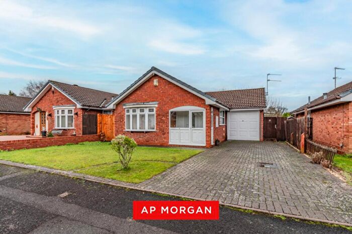 2 Bedroom Bungalow For Sale In Shaws Close, Webheath, Redditch, B97