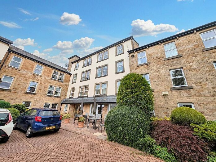 1 Bedroom Flat For Sale In Bowland Court, Clitheroe, Lancashire, BB7