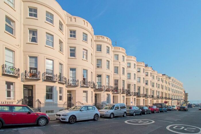 2 Bedroom Flat To Rent In Lansdowne Place, Hove, BN3