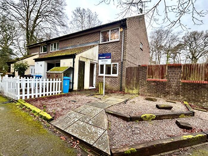1 Bedroom Apartment To Rent In Martin Close, Poole, BH17