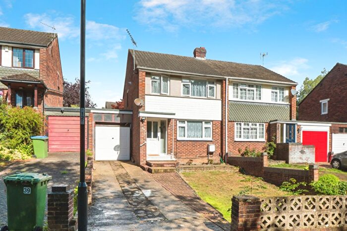 3 Bedroom Semi-Detached House For Sale In Alfriston Gardens, Southampton, SO19