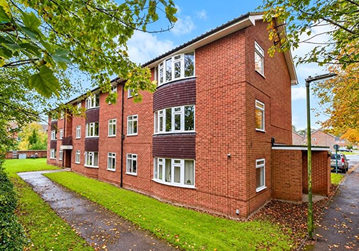 2 Bedroom Flat For Sale In Fernside, London Road, East Grinstead, West Sussex, RH19
