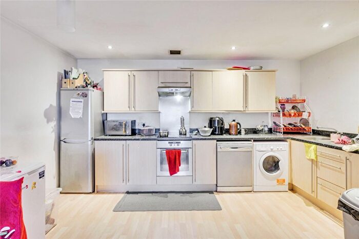 2 Bedroom Flat For Sale In Exeter Street, Plymouth, Devon, PL4