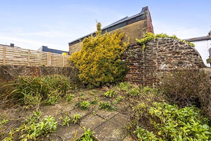 2 Bedroom Terraced House For Sale In Park Road Terrace, Hanover, Brighton, BN2 - Photo 11