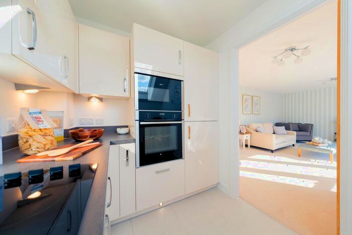 1 Bedroom Property To Rent In Dukes Ride, Crowthorne, RG45