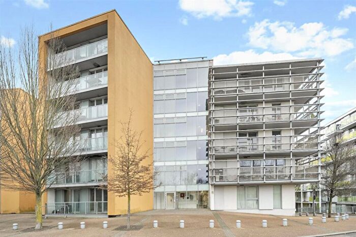 1 Bedroom Apartment For Sale In New River Avenue, London, N8