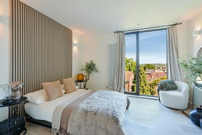 Flat To Rent In Manchester Street, London, W1U