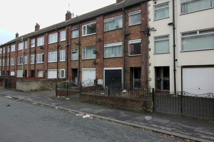3 Bedroom Terraced House To Rent In Sandhurst Avenue, Leeds, West Yorkshire, LS8