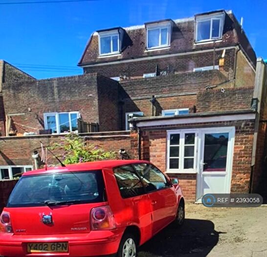 Studio To Rent In Woodingdean, Brighton, BN2