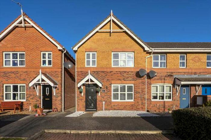 3 Bedroom Terraced House To Rent In 53 Kersehill Crescent, FK2