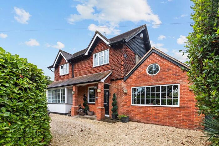4 Bedroom Detached House For Sale In Elstree Road, Bushey Heath, WD23