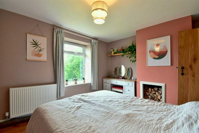 2 Bedroom Cottage For Sale In Nickleton Brow, Heath Charnock, Lancashire, PR6
