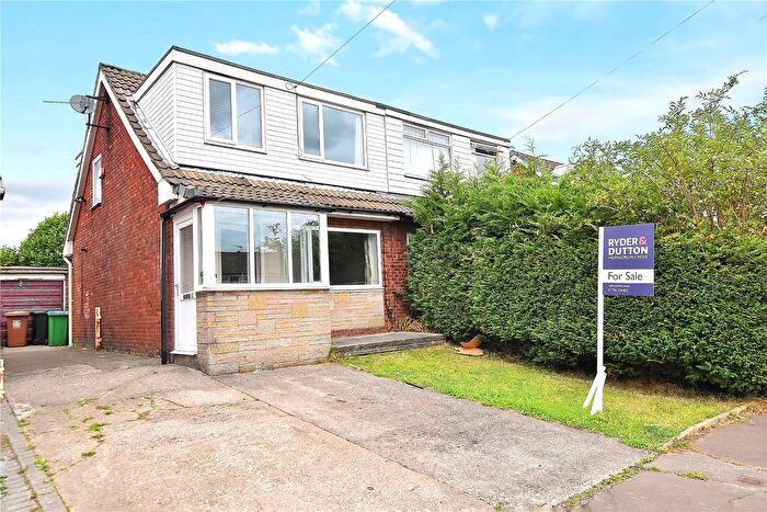 3 Bedroom Semi-detached House For Sale In Fairway, Castleton, Rochdale, Greater Manchester, OL11