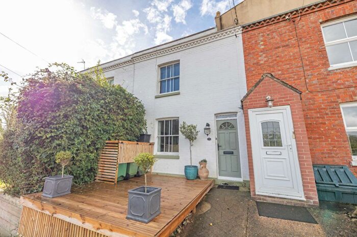 2 Bedroom Terraced House For Sale In Kennett Lane, Ashford, TN25