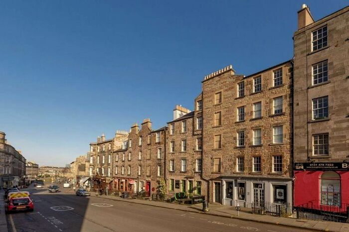 2 Bedroom Flat To Rent In Broughton Street, Edinburgh, EH1