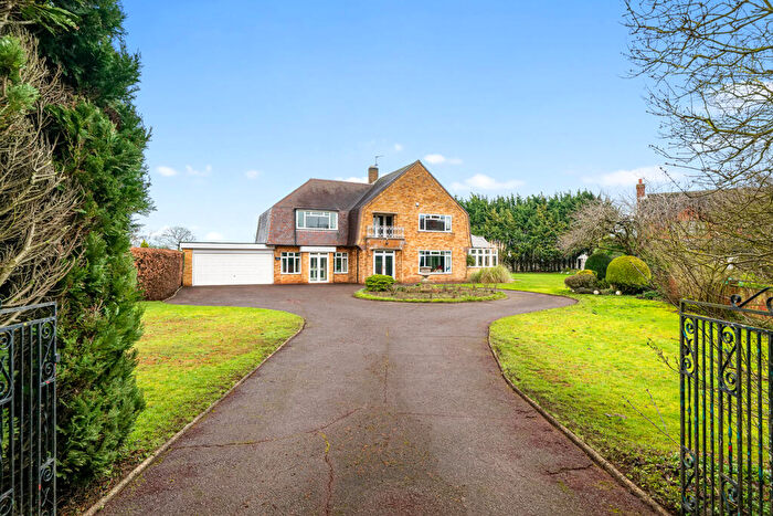 5 Bedroom Detached House For Sale In London Road, Bracebridge Heath, Lincoln, Lincolnshire, LN4