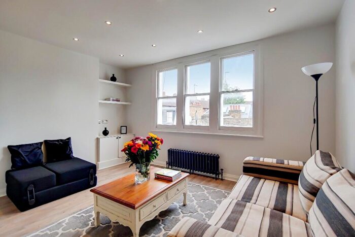 1 Bedroom Flat For Sale In Bell Street, London, NW1
