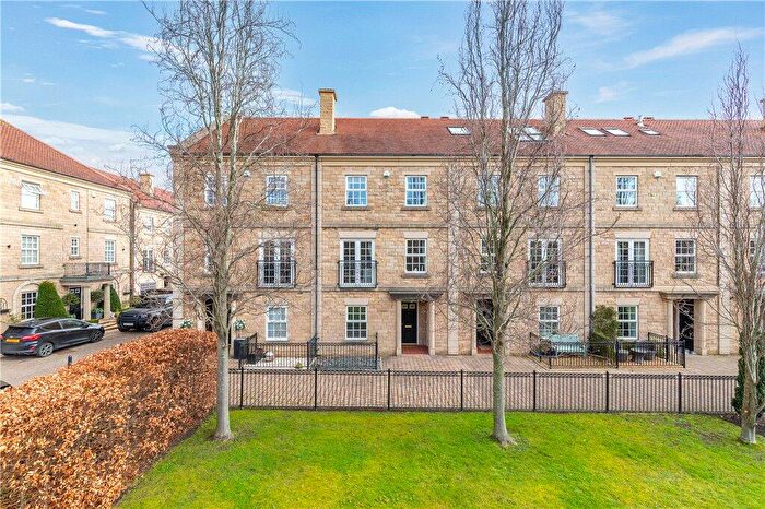 4 Bedroom Town House For Sale In Scalebor Square, Burley In Wharfedale, Ilkley, West Yorkshire, LS29