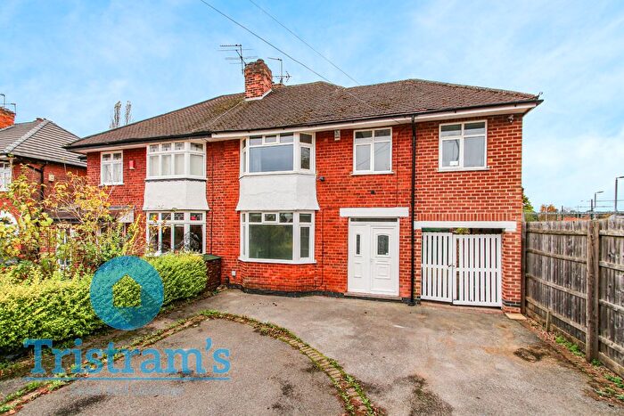 4 Bedroom Semi-Detached House To Rent In Cator Lane, Beeston, Nottingham, NG9