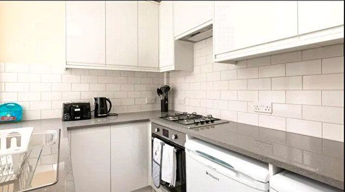 2 Bedroom Property To Rent In Barrington Court, Colney Hatch Lane, London, N10