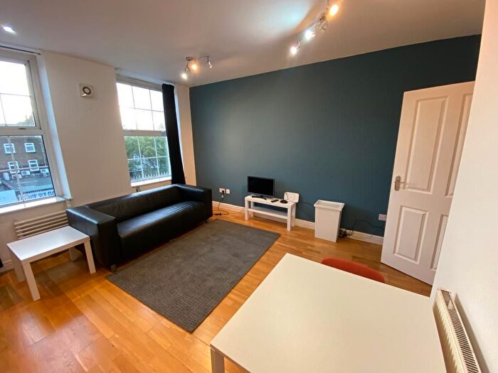 1 Bedroom Flat To Rent In Walworth Road, London, SE17