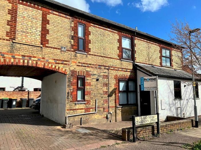 2 Bedroom Mews To Rent In Old Mews, Clarendon Street, Bedford, MK41