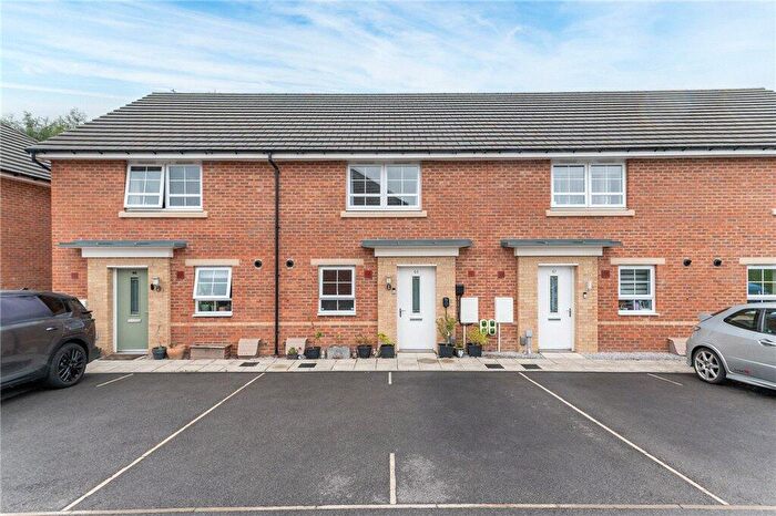 3 Bedroom Town House For Sale In Bradfield Avenue, Morley, Leeds, West Yorkshire, LS27