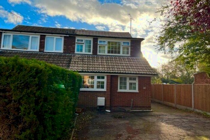4 Bedroom Property To Rent In Woodland Avenue, Brentwood, CM13