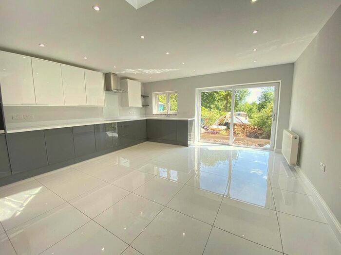 4 Bedroom End Of Terrace House To Rent In Adderley Road, Harrow, Greater London, HA3