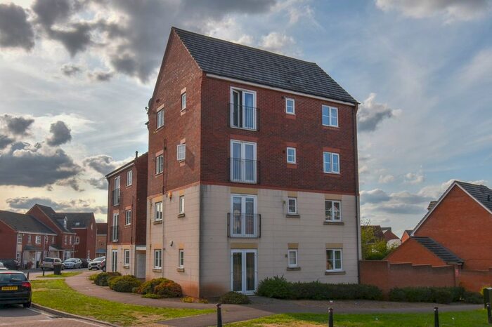 2 Bedroom Flat To Rent In Saxthorpe Road, Hamilton, Leicester, LE5