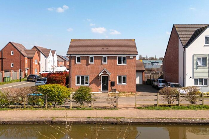 3 Bedroom Detached House For Sale In Cordin View, CV6