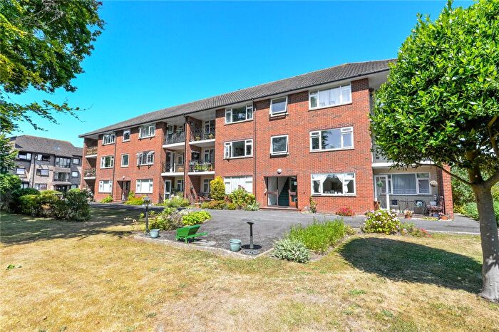 2 Bedroom Apartment For Sale In Spencer Court, Spencer Road, New Milton, Hampshire, BH25