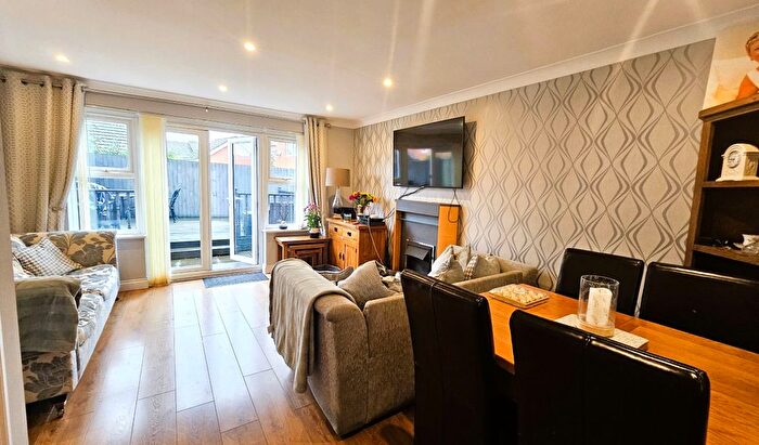 3 Bedroom Semi-Detached House To Rent In Brigantine Way, Newport, NP10