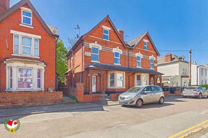 3 Bedroom Semi Detached House For Sale In Brook Street, Tredworth, Gloucester, Gl!, GL1