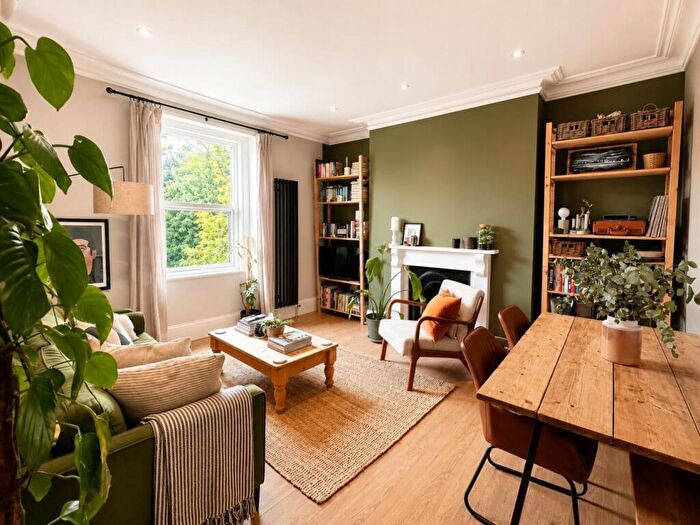2 Bedroom Apartment To Rent In Belvedere Road, Crystal Palace, London, SE19
