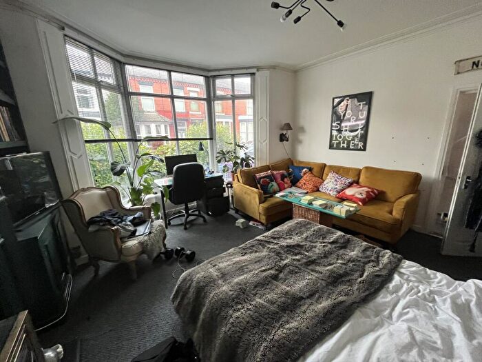 5 Bedroom House To Rent In Rossett Avenue ***, Liverpool, L17