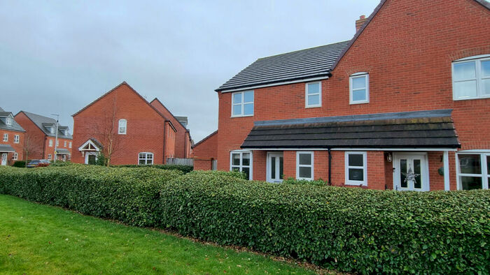 3 Bedroom Semi-Detached House For Sale In Chapple Hyam Avenue, Bishops Itchington, CV47