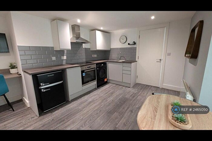 1 Bedroom Flat To Rent In Walter Road, Swansea, SA1