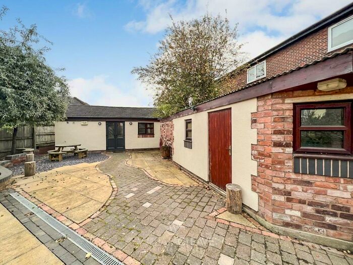 Studio To Rent In Cable Street, Connah's Quay, Deeside, CH5