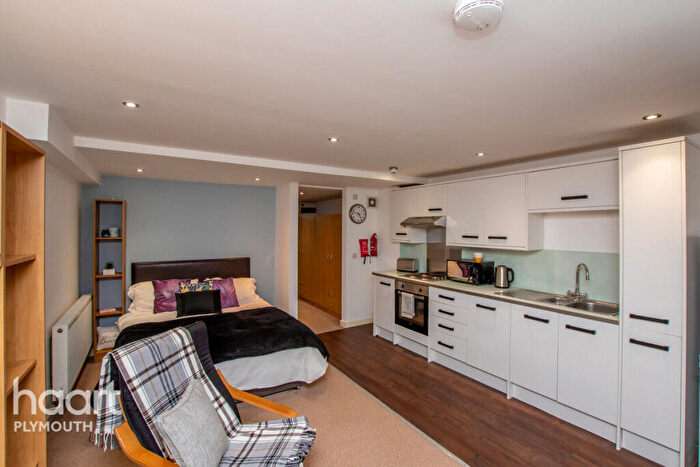 Studio To Rent In Mutley Plain, Plymouth, PL4